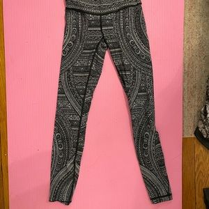 Lululemon printed leggings